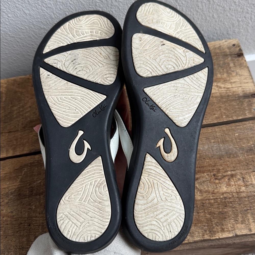 OluKai Ho Opio Flip Flop Black White Womens Shoe size 10 - Picture 5 of 5